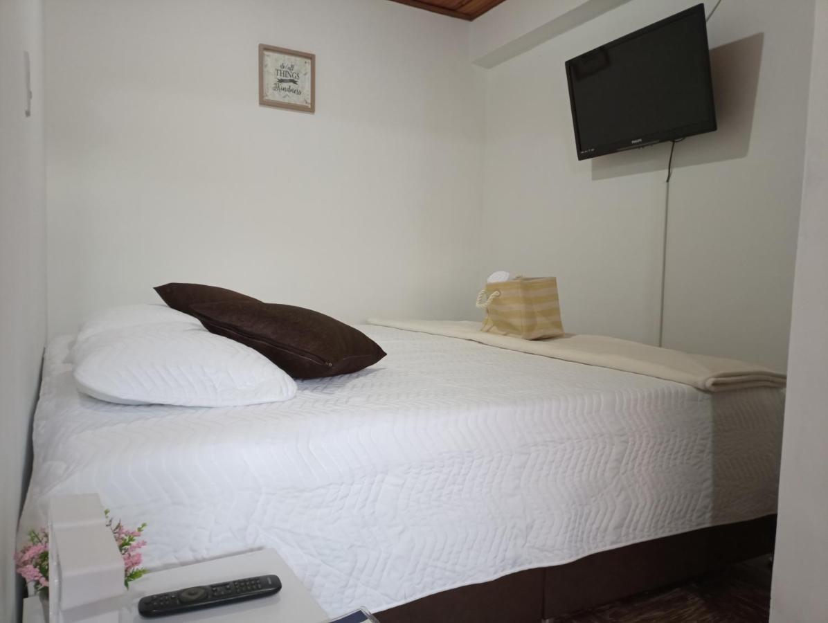 Komodo Alojamiento- Hostal Autoservicio - Ubicado Muy Cerca Al Centro Historico -Habitaciones Con Bano Privado, Wifi , Cama 2X2 Popayan Exteriör bild